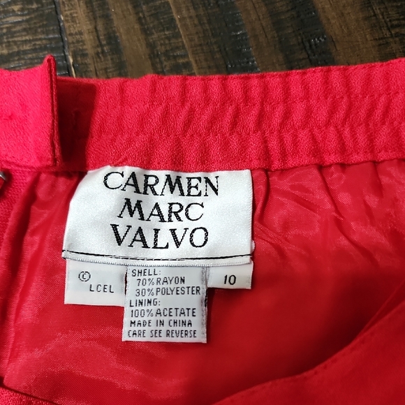 Carmen Marc Valvo Red Textured Pencil Skirt - Picture 2 of 2